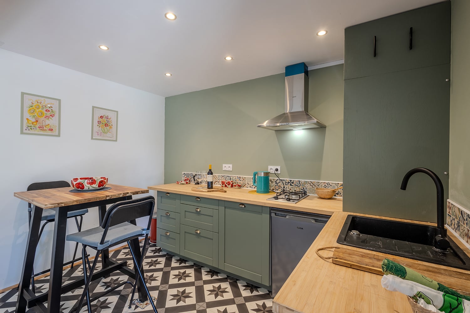 Kitchen | Holiday cottage in Nouvelle-Aquitaine