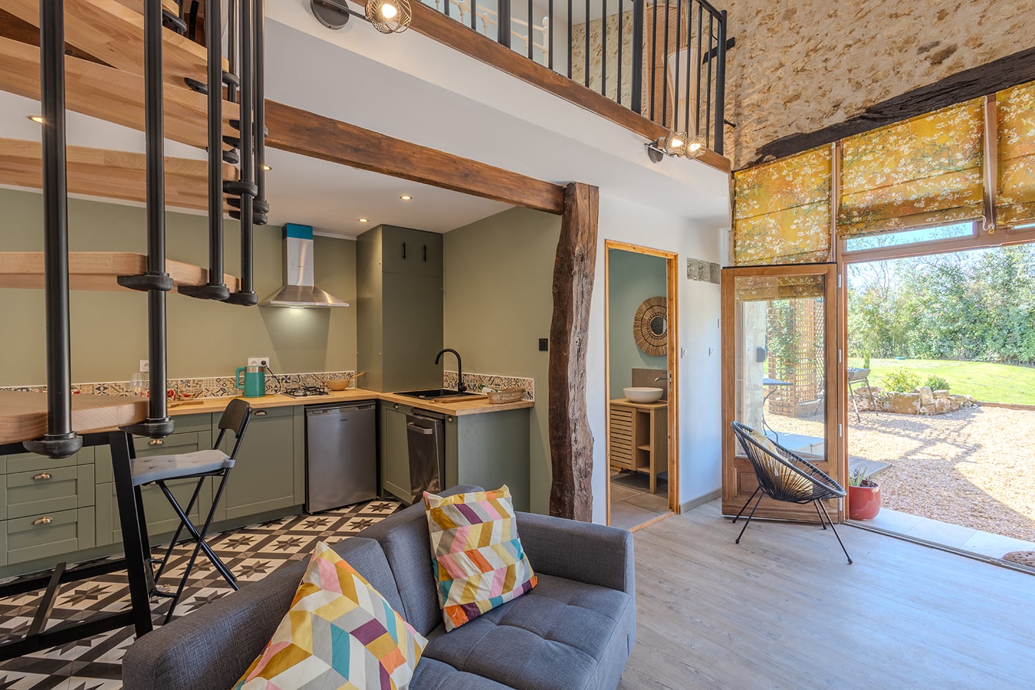 Living room | Holiday cottage in Nouvelle-Aquitaine