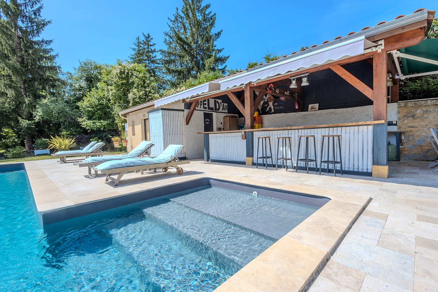 Private pool