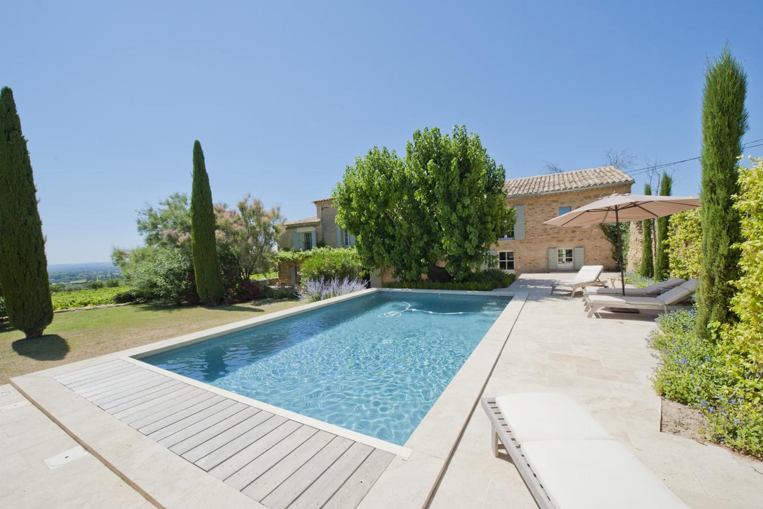 Self-catering home in Provence with private heated poo