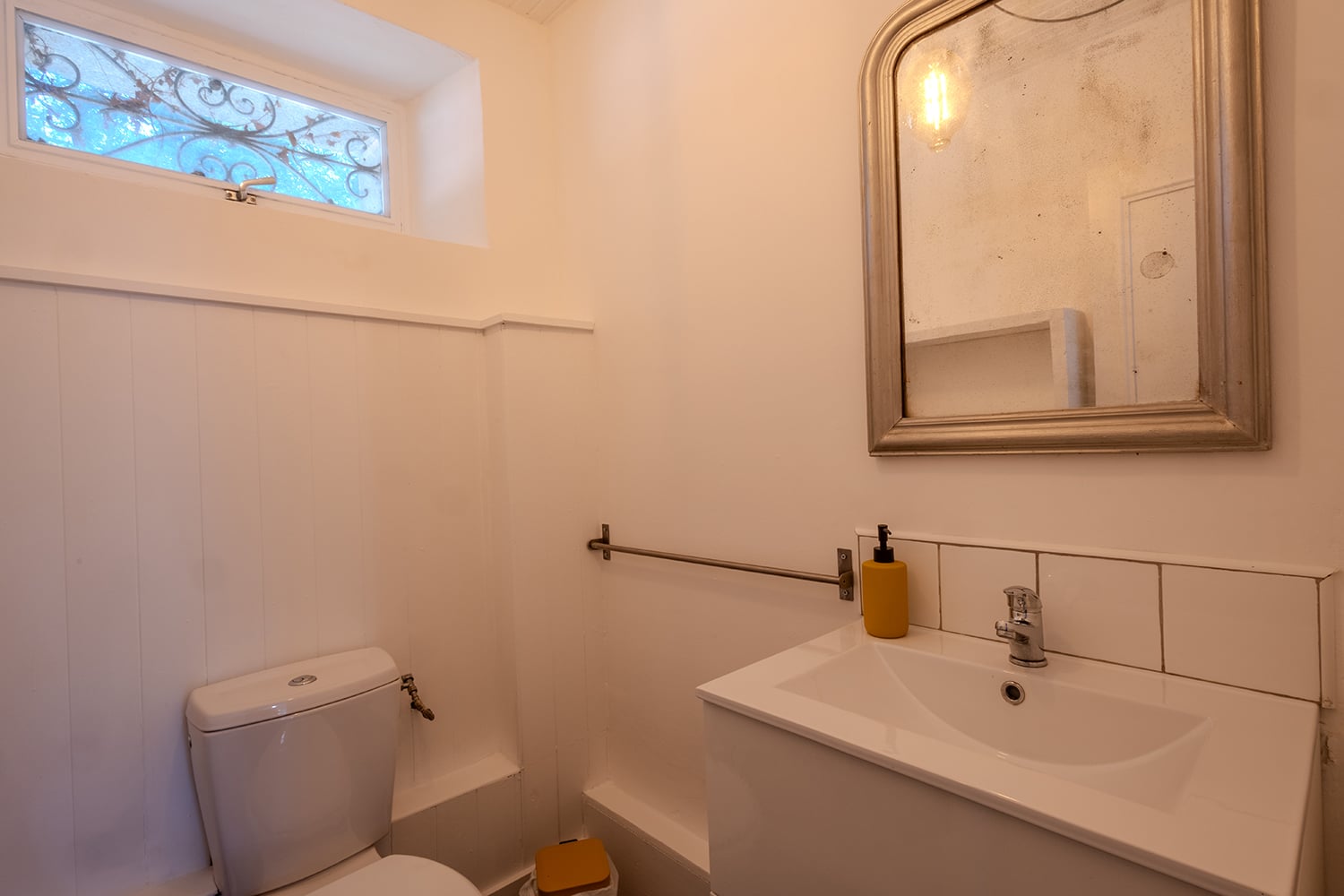 Bathroom | Holiday home in Aude