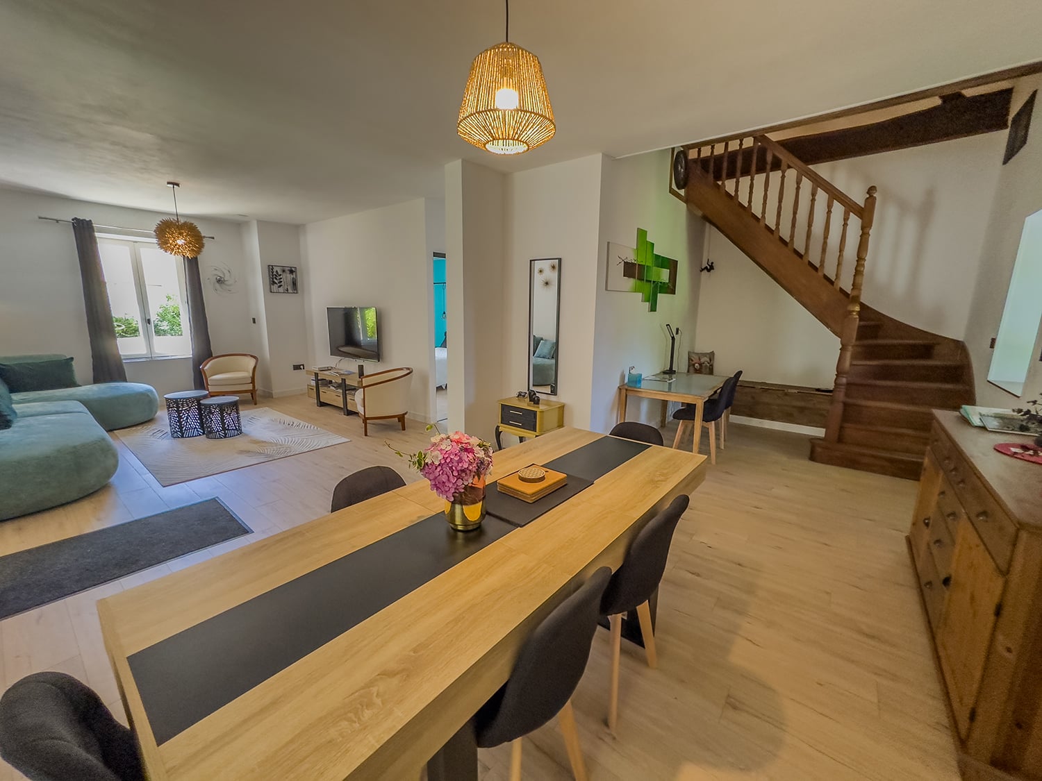 Dining room | Holiday accommodation in Auvergne-Rhône-Alpes