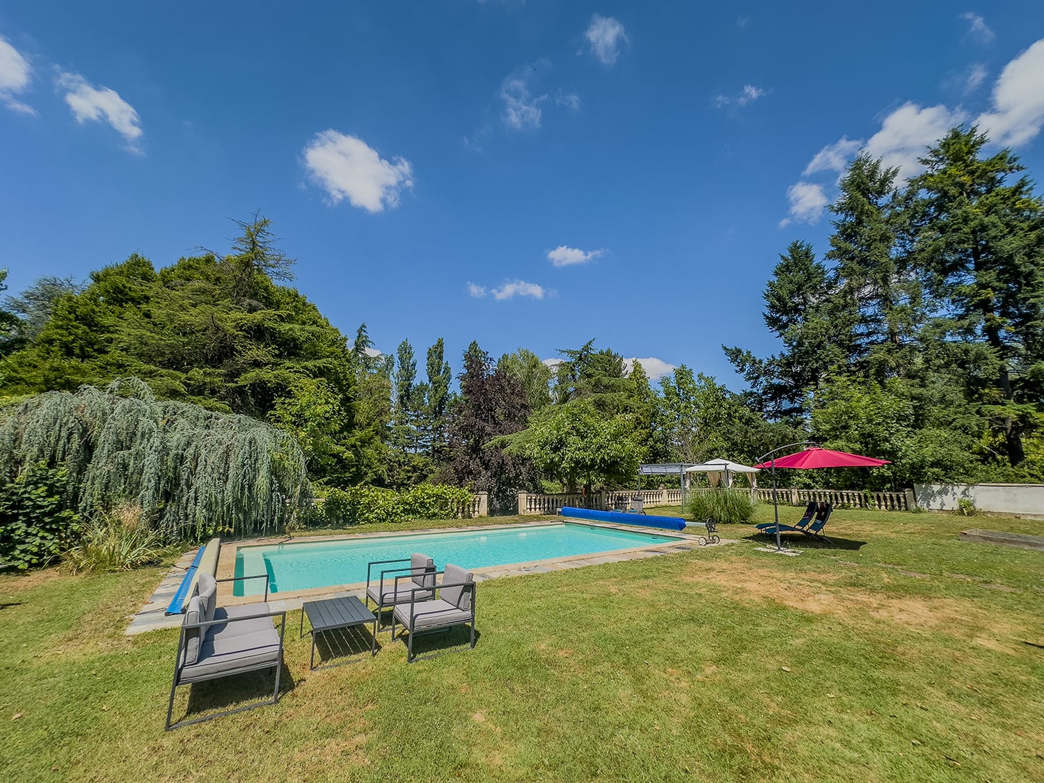 Private pool