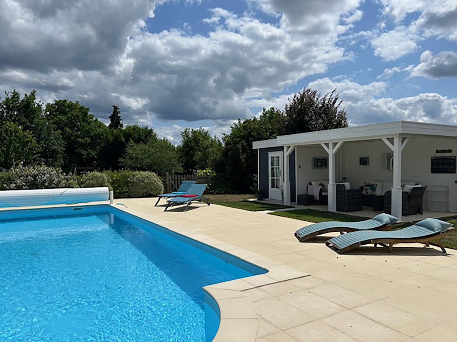 Private pool