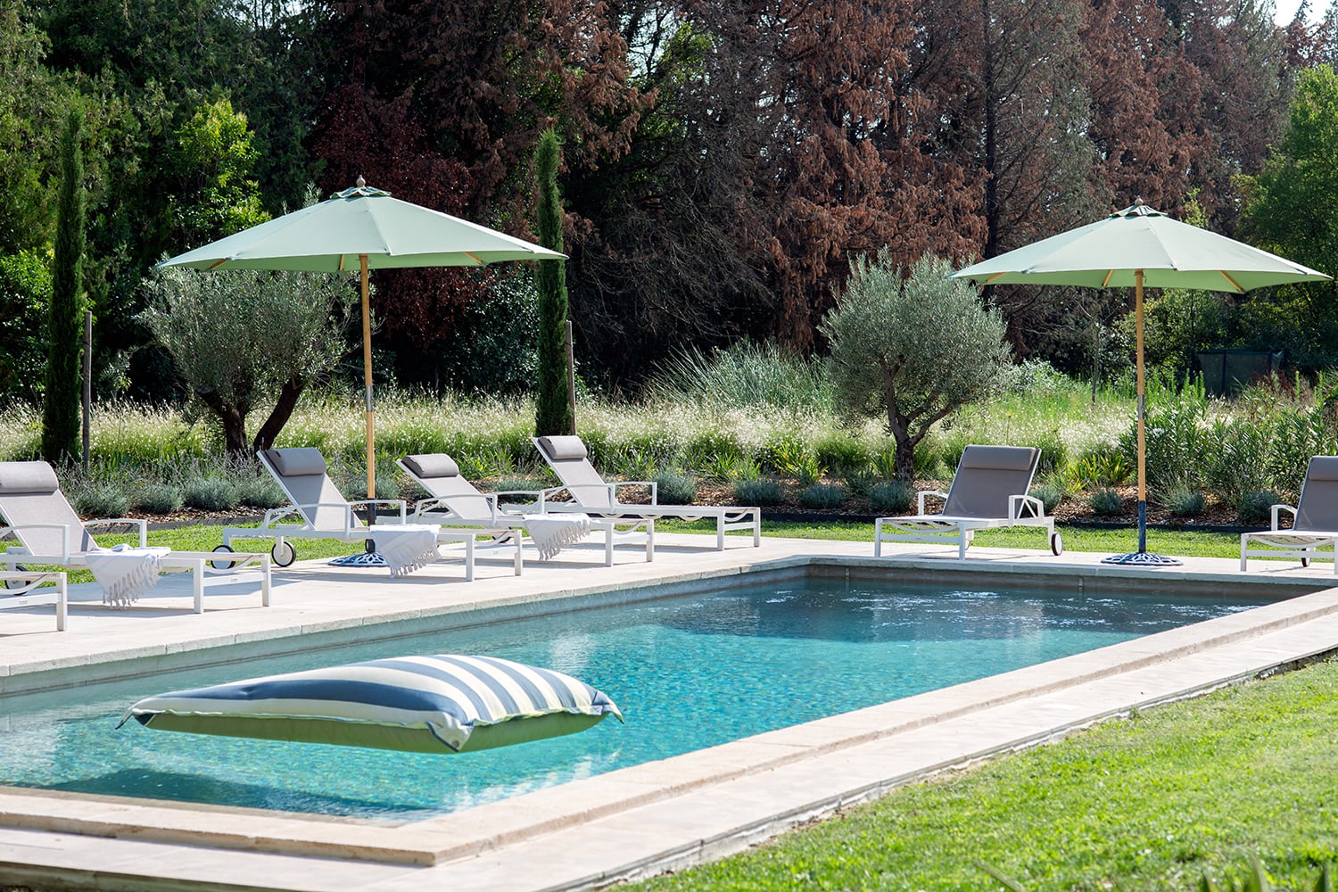 Private pool Private pool