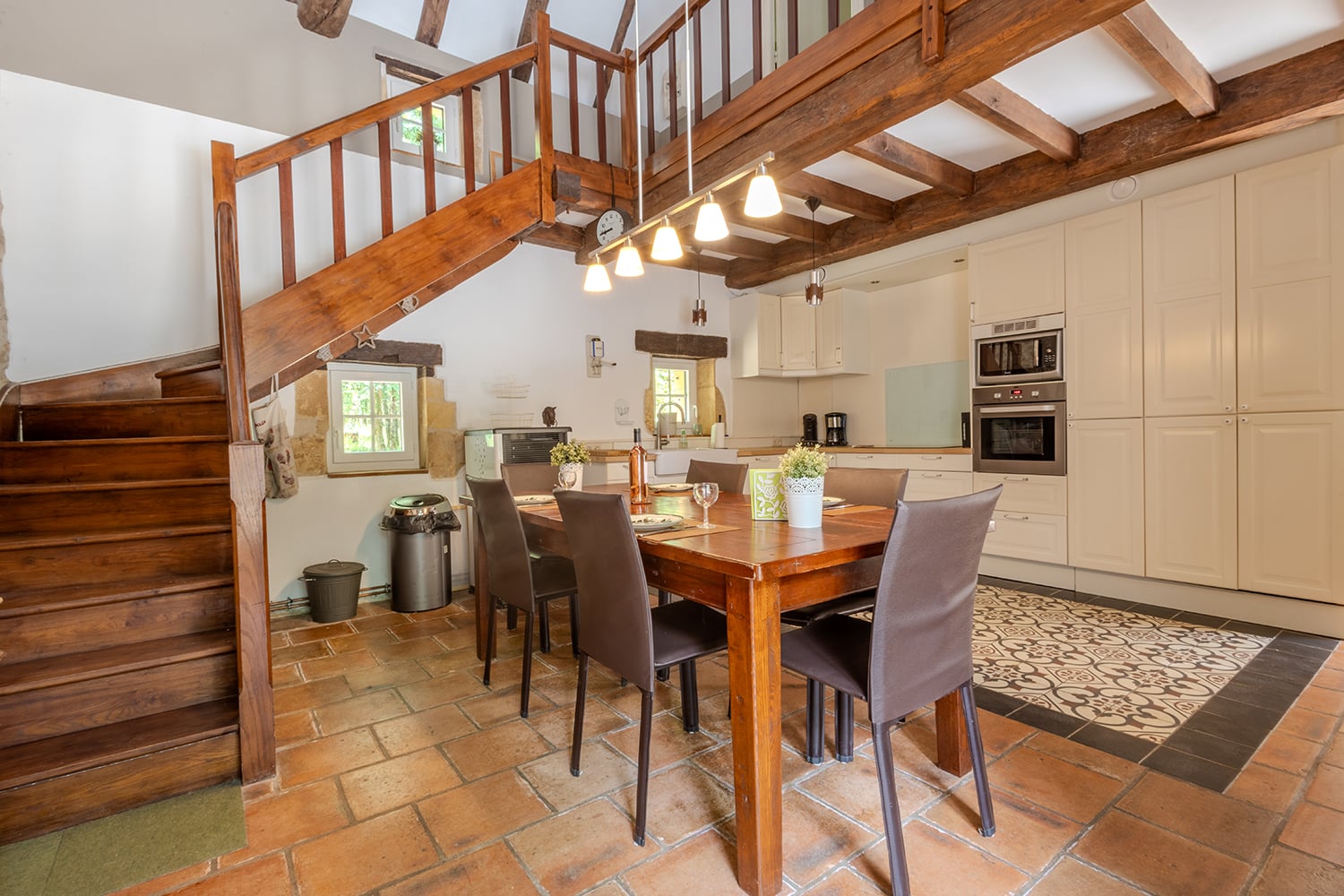 Dining room | Holiday home in Dordogne