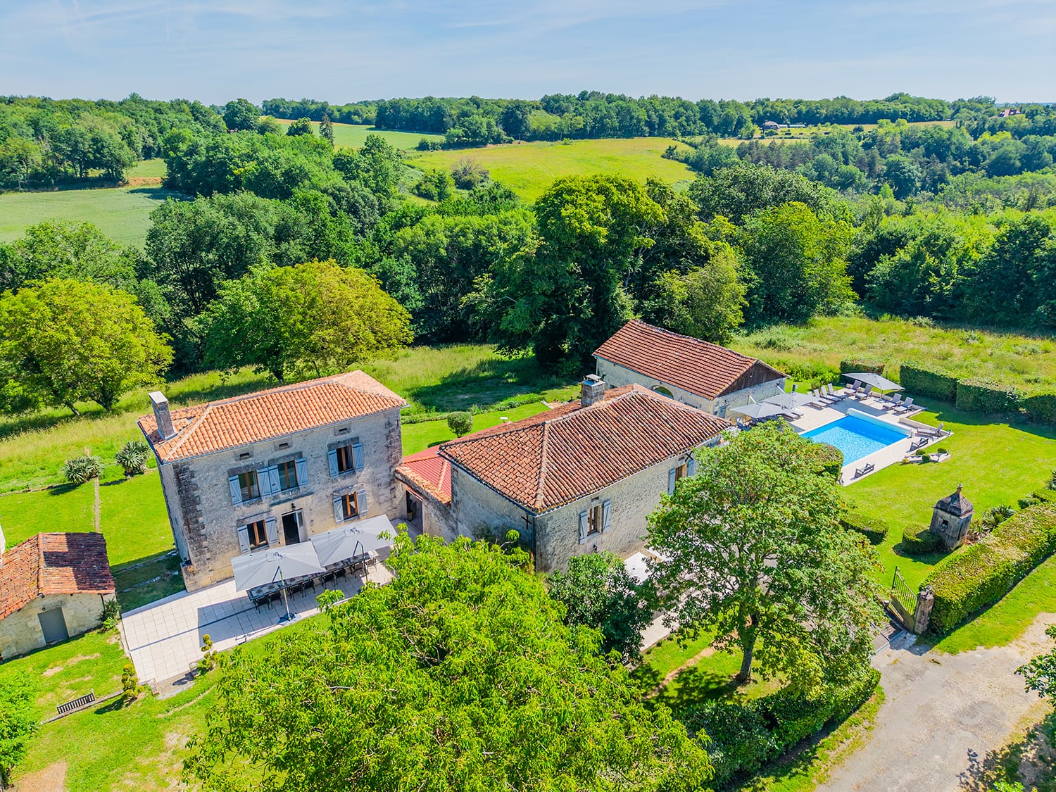 Holiday home in the Dordogne with private heated pool