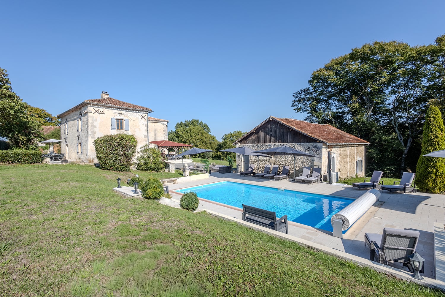 Private pool
