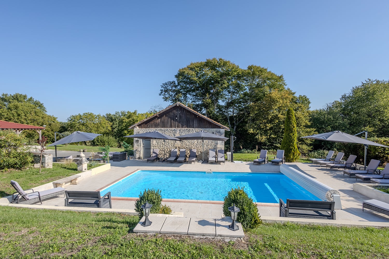 Private pool