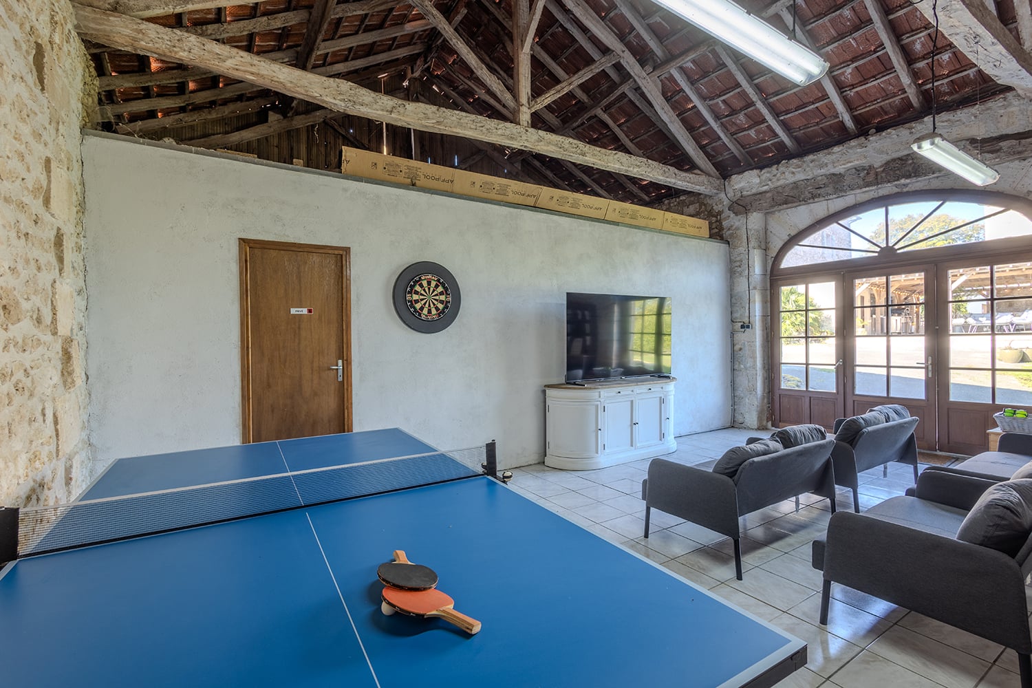 Table tennis
