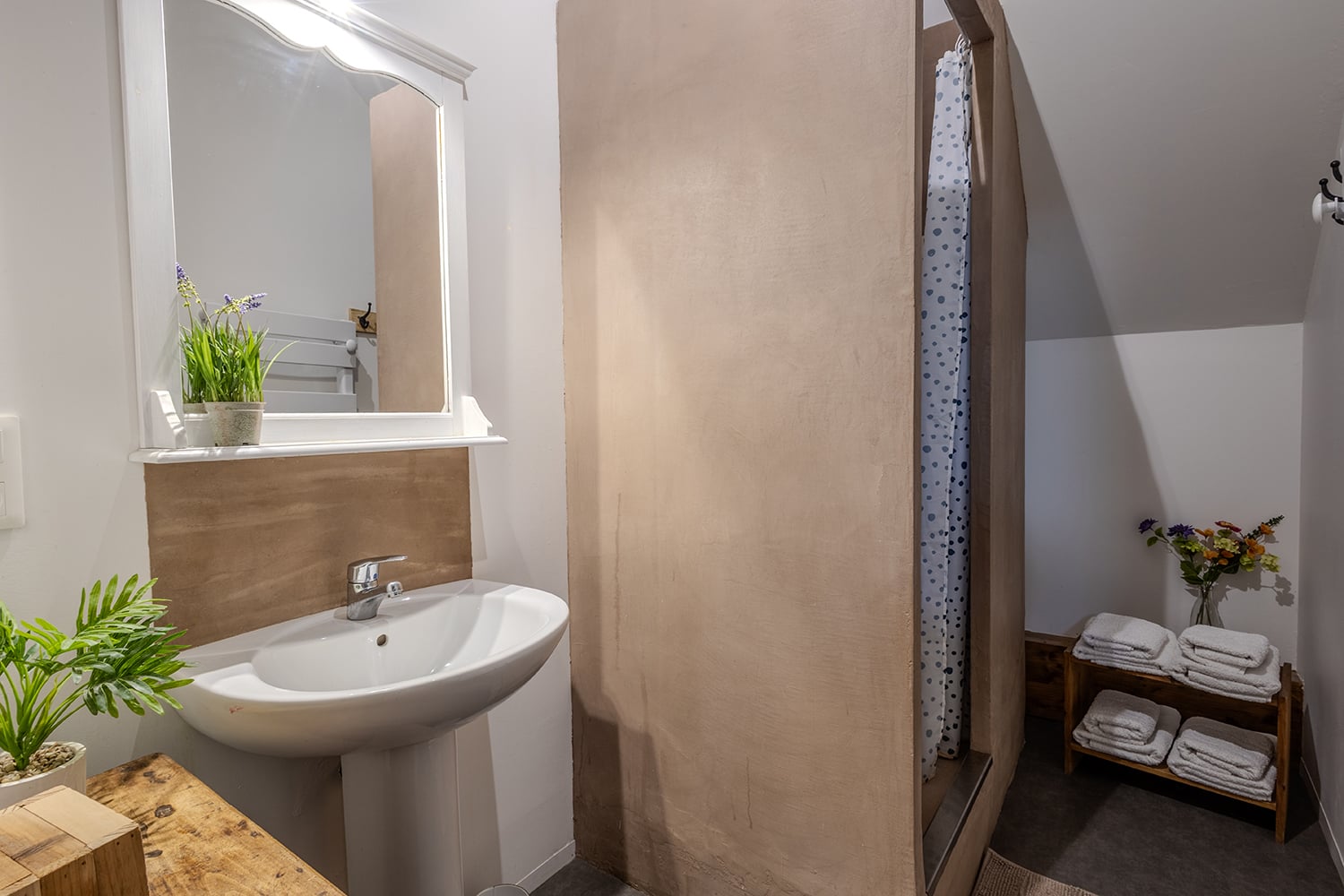 Bathroom | Holiday home in Nouvelle-Aquitaine