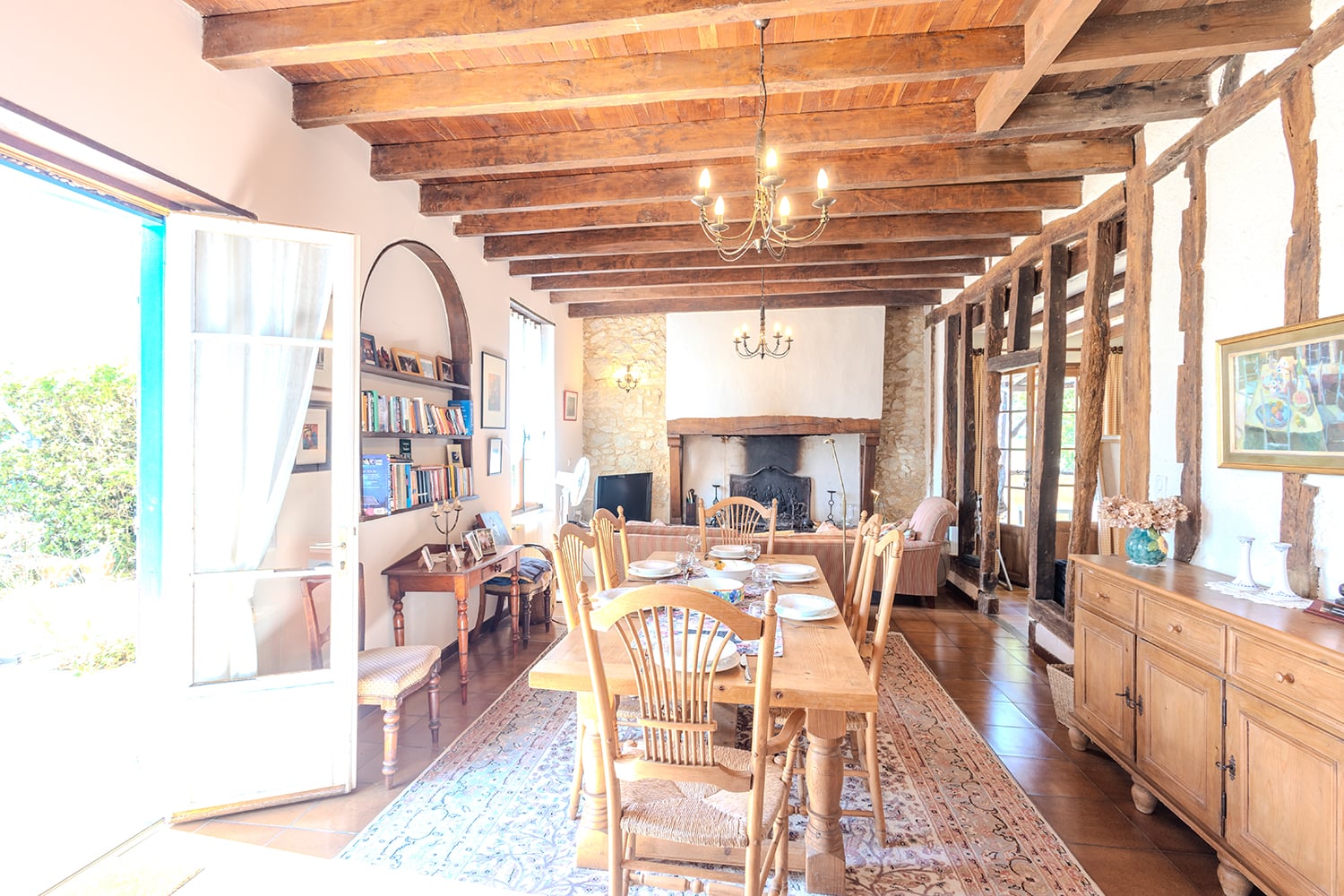 Dining room | Holiday home in the Gers