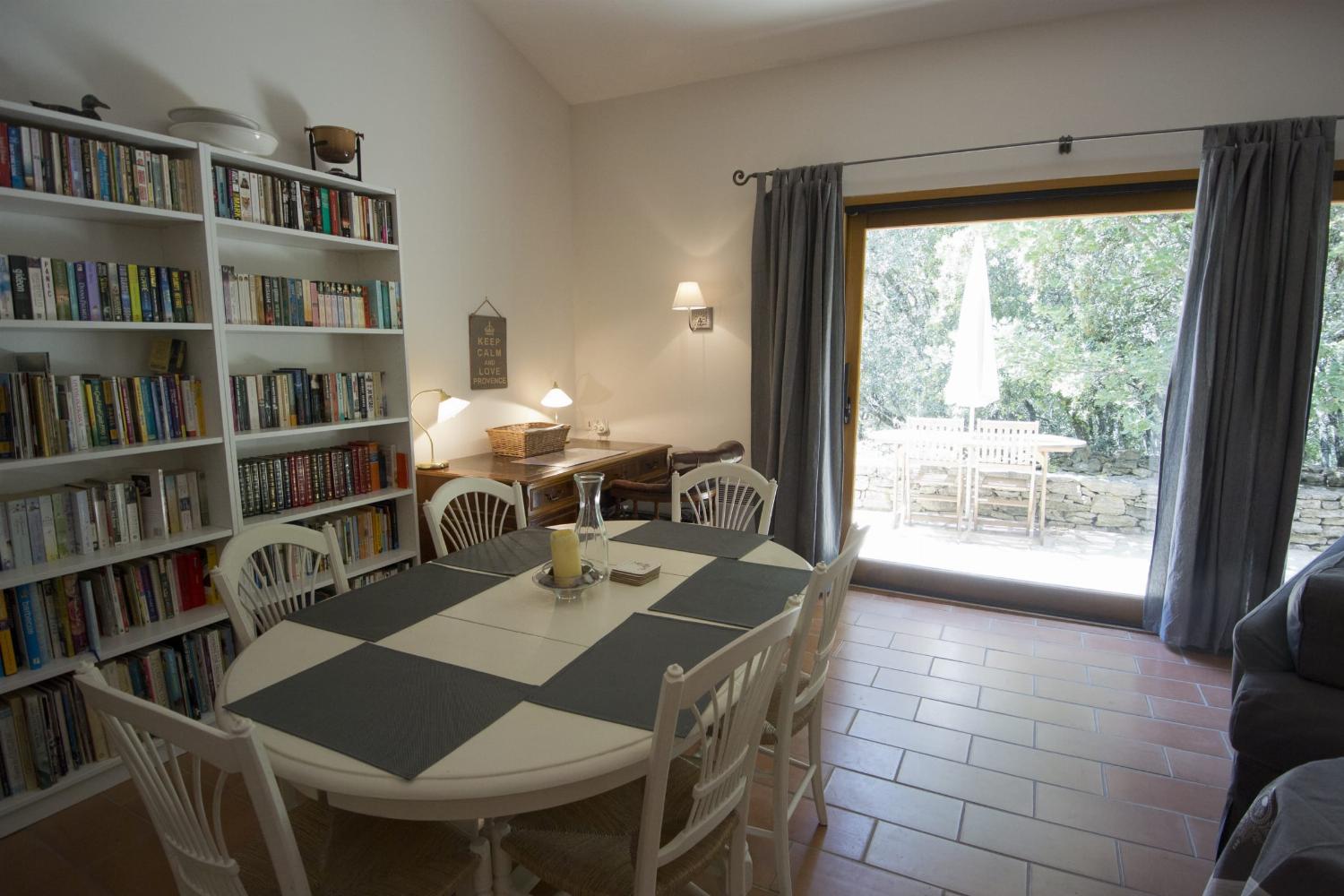 Dining room | Holiday home in Provence