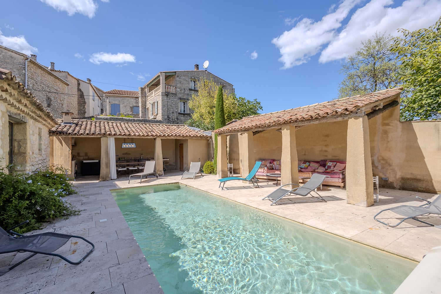 Private pool