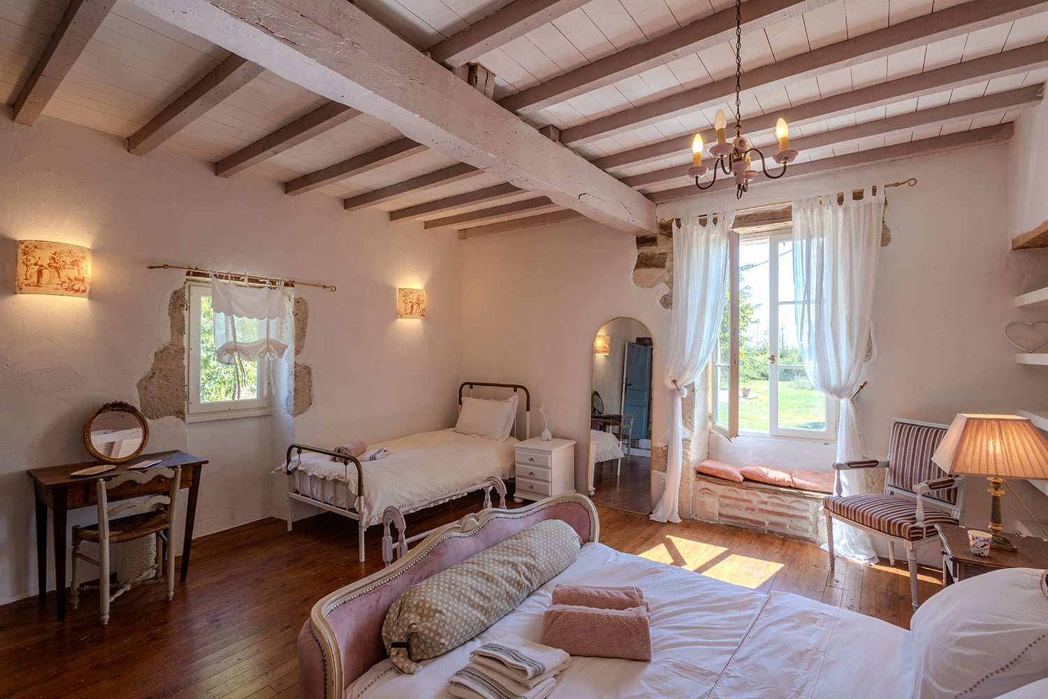 Bedroom | Holiday home in the Gers