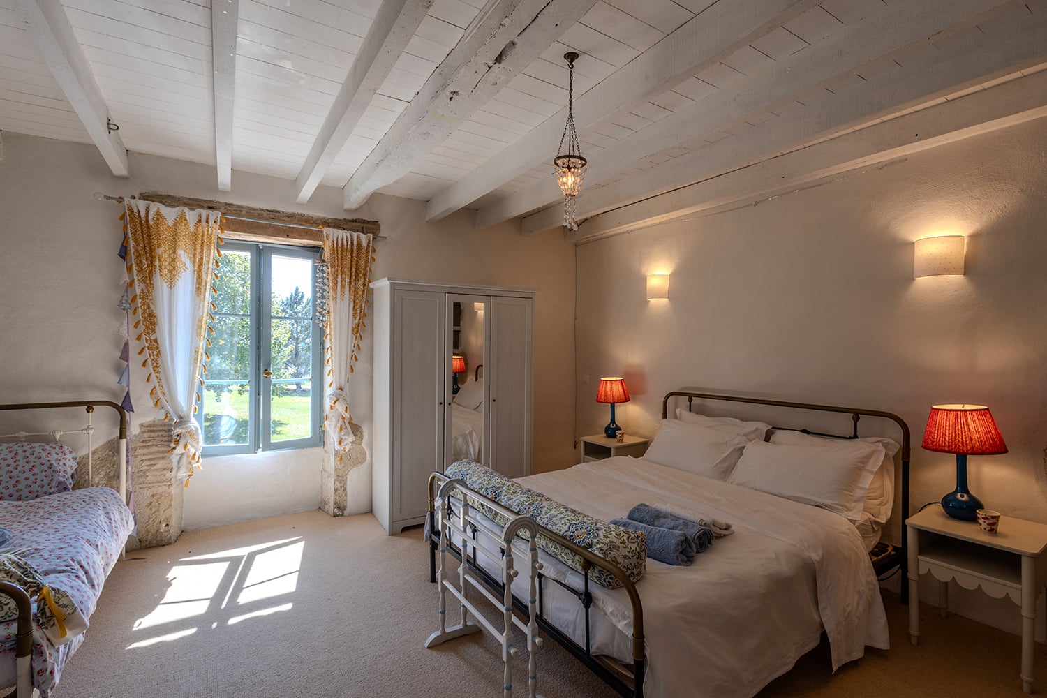 Bedroom | Holiday home in the Gers