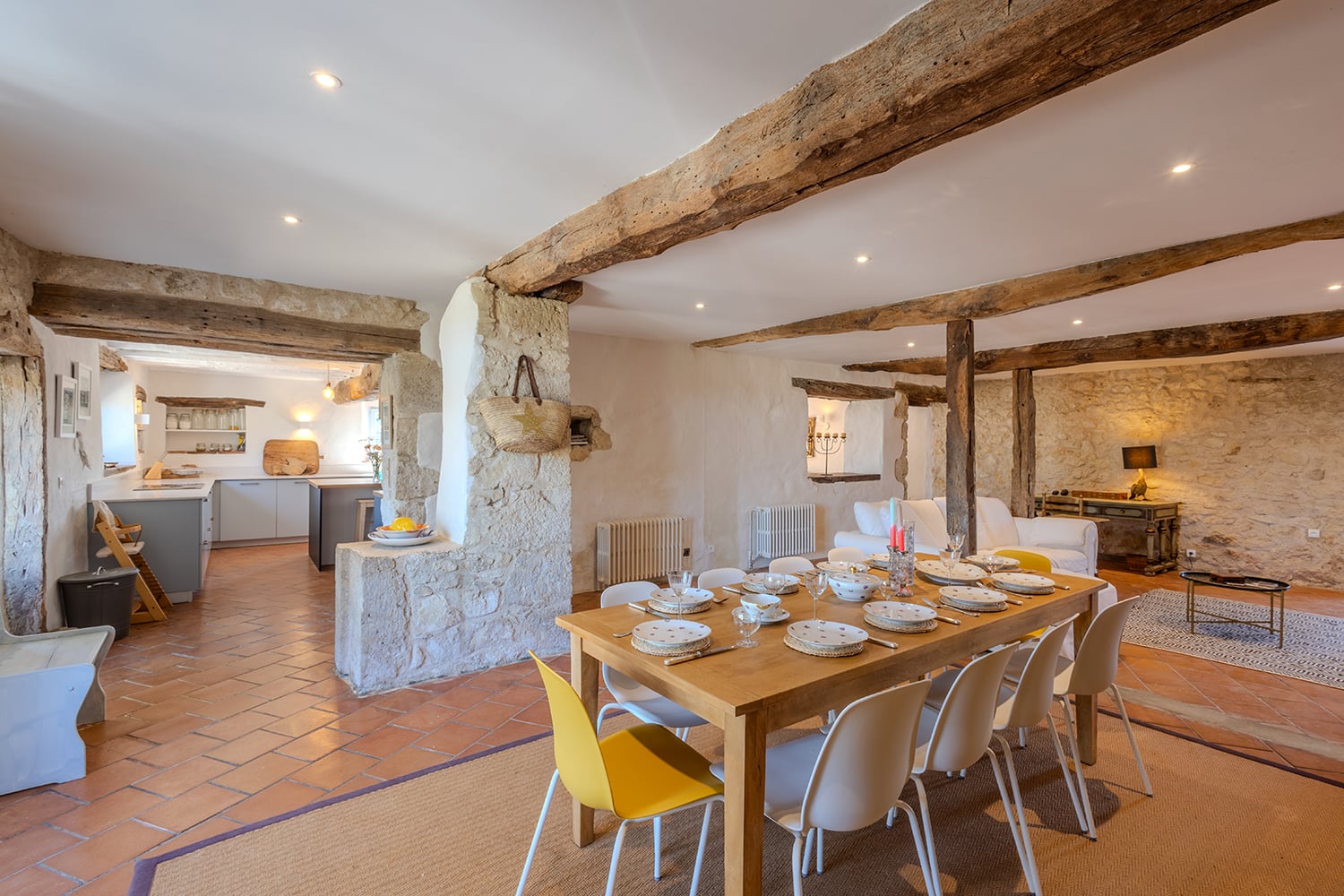 Dining room | Holiday home in the Gers