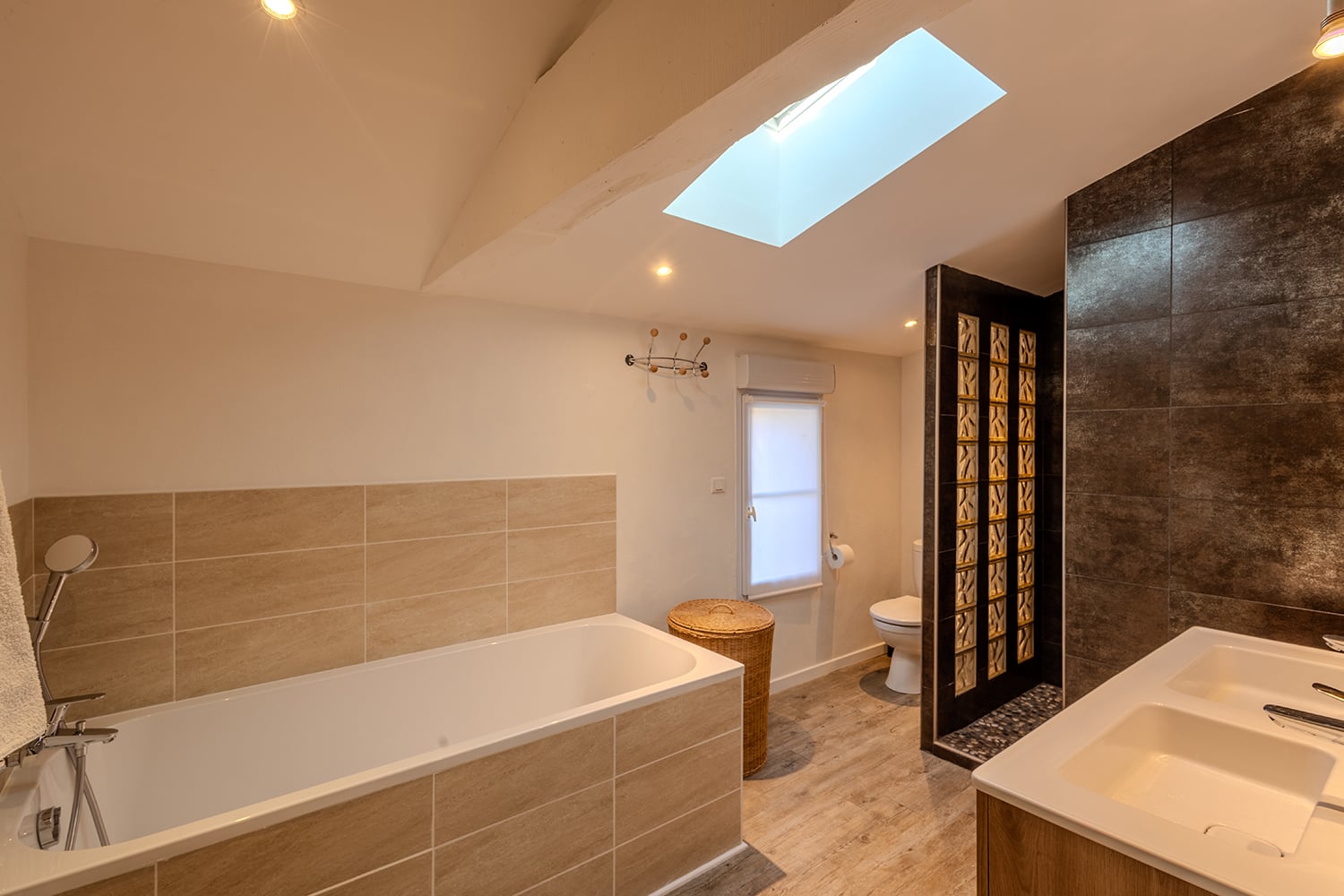 Bathroom | Vacation accommodation in Nouvelle-Aquitaine
