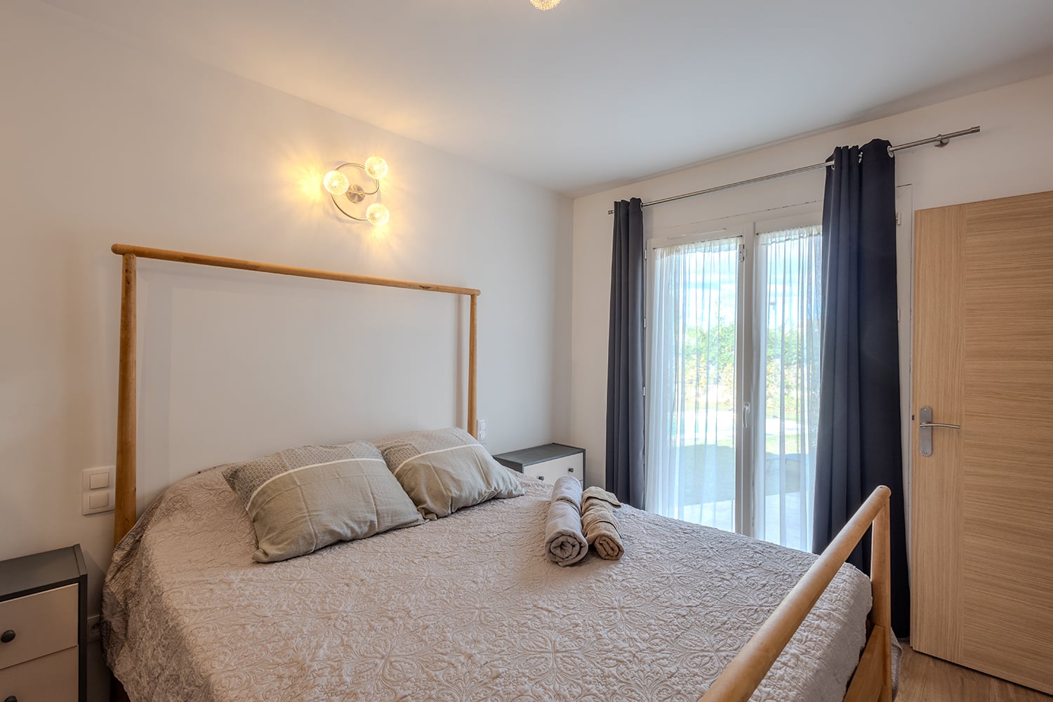 Bedroom | Holiday home in Fleury