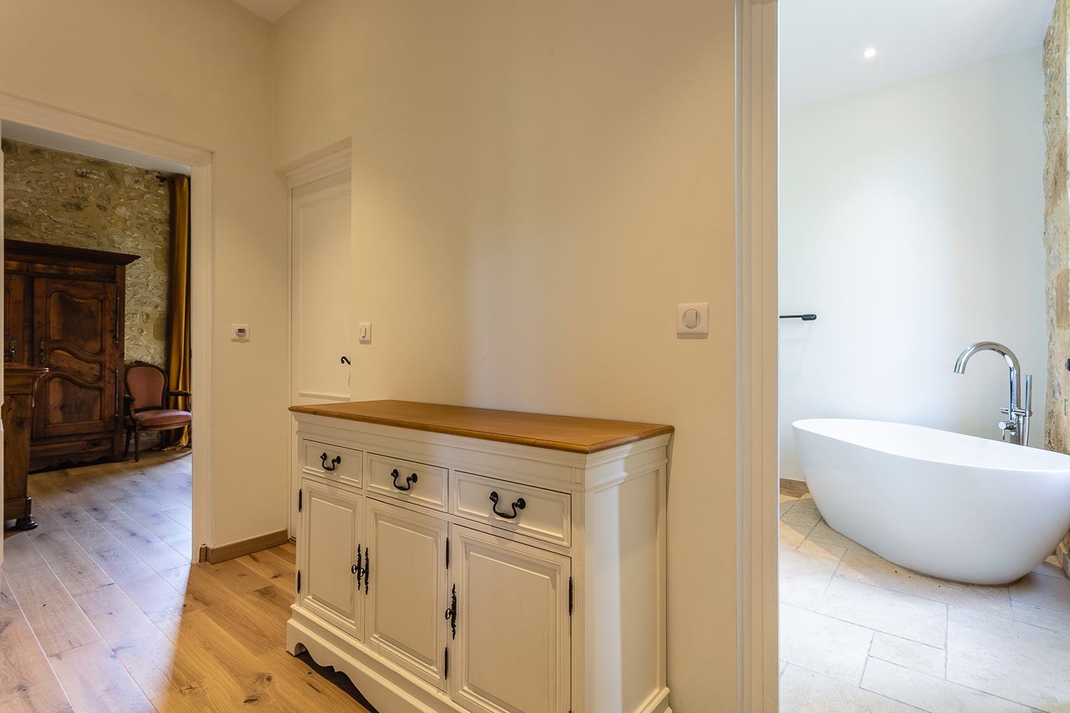 Apartment - Bathroom Apartment - Bathroom