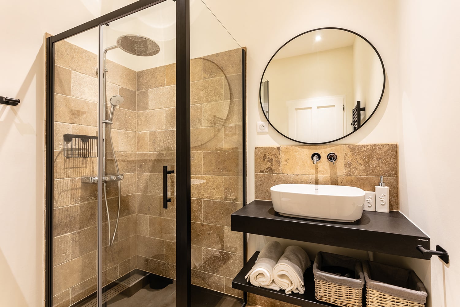 Apartment - Bathroom Apartment - Bathroom