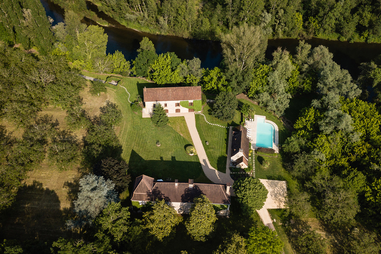 Holiday home in Nouvelle-Aquitaine with private heated pool