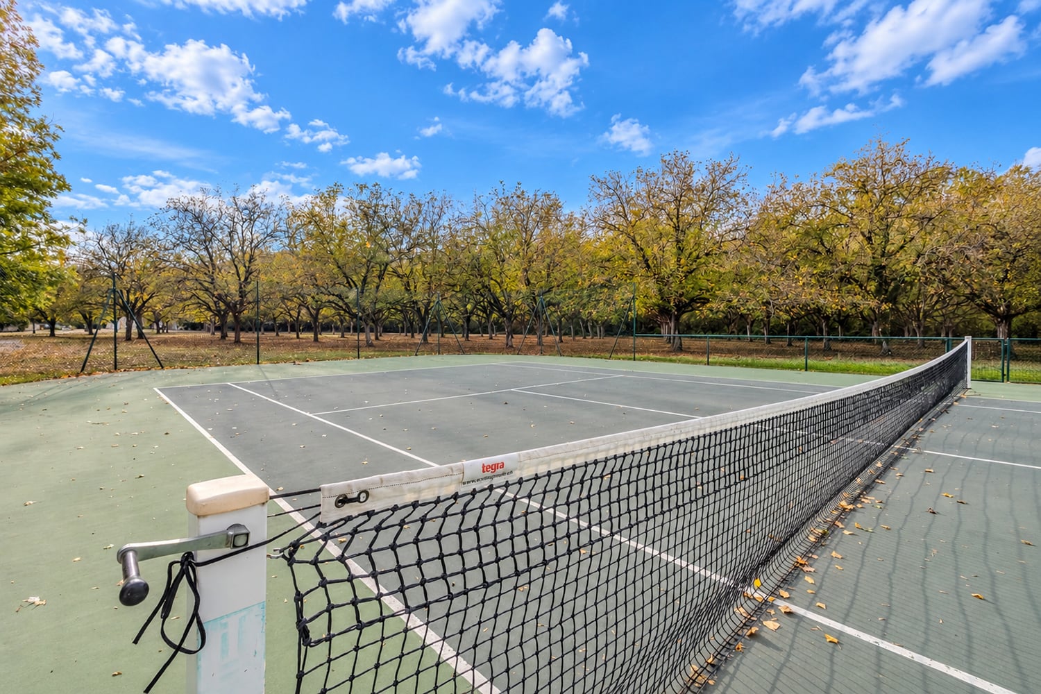 Private tennis court Private tennis court