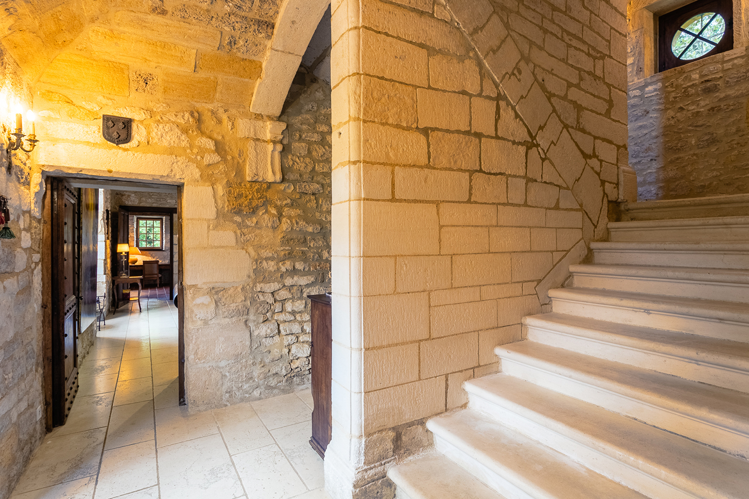 Staircase | Holiday home in Nouvelle-Aquitaine