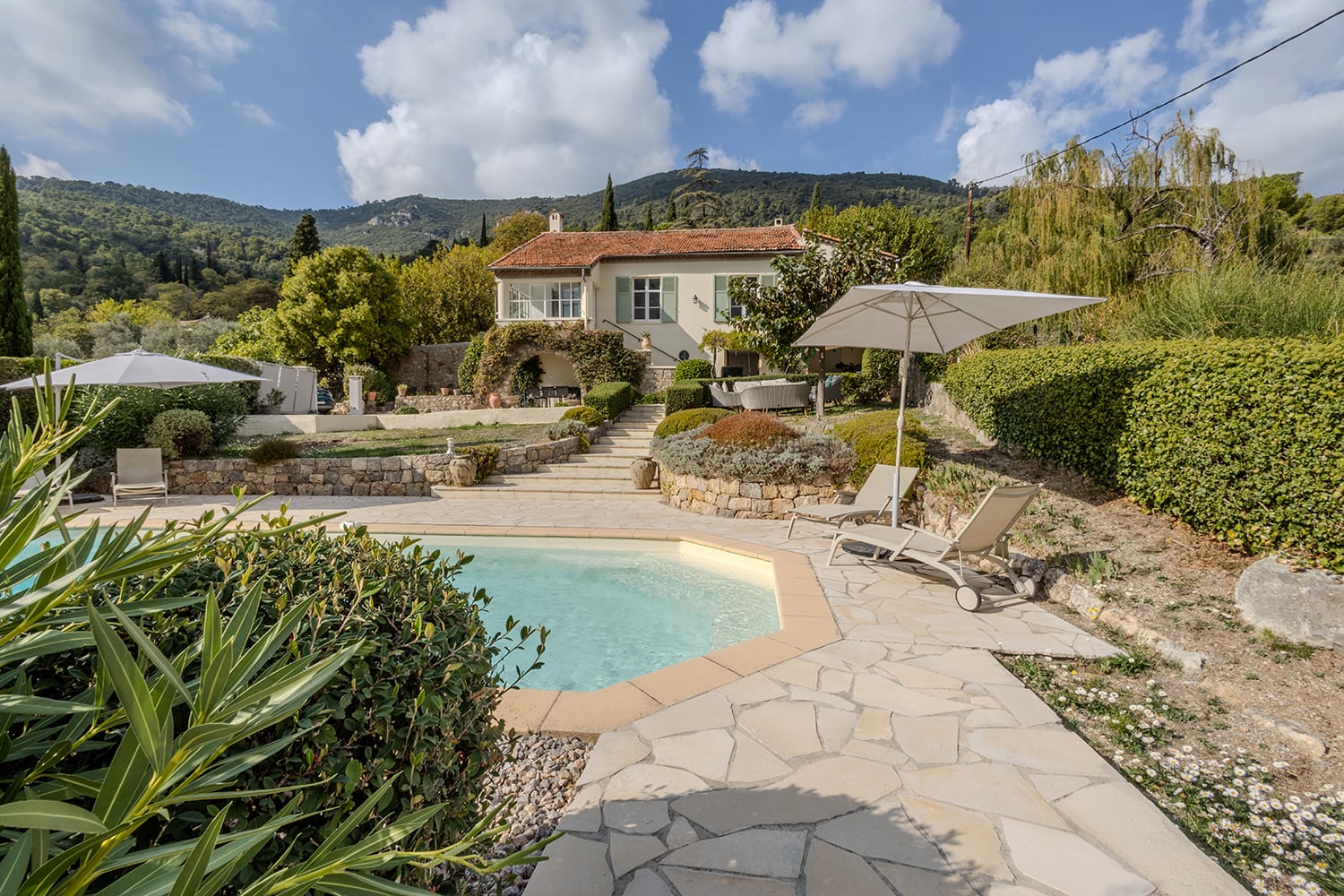 Private pool Private pool