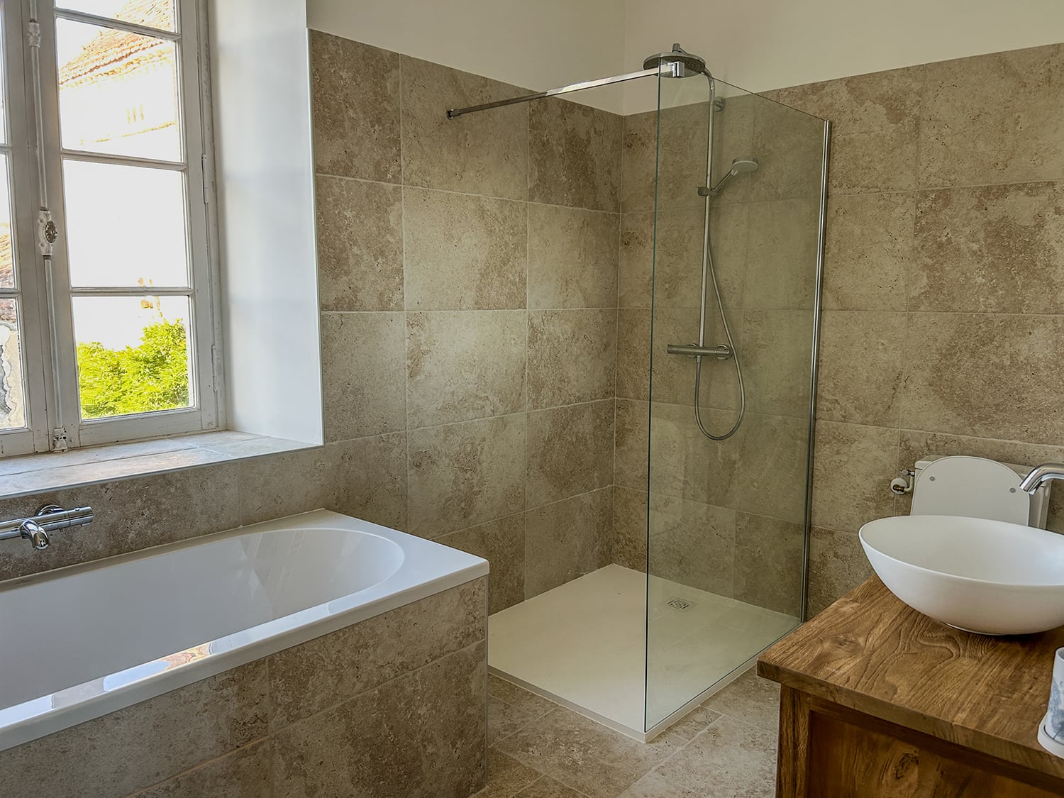 Bathroom | Holiday country home in Ambérac Bathroom | Holiday country home in Ambérac