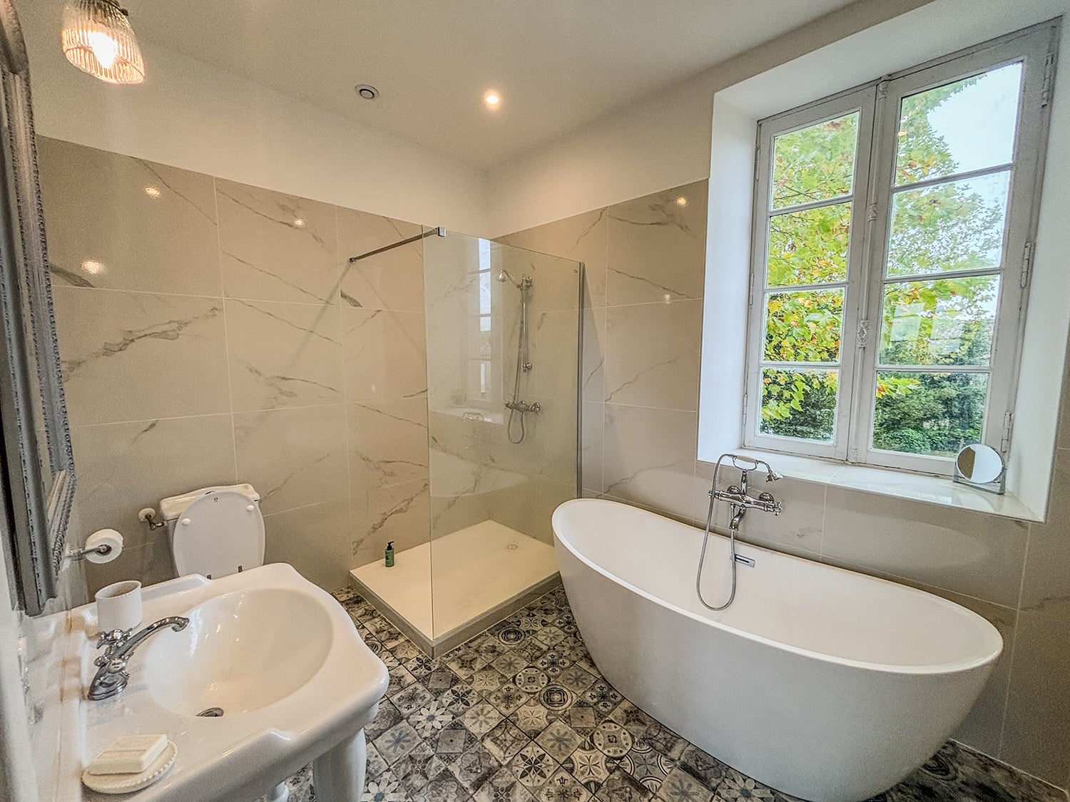 Bathroom | Holiday country home in Ambérac Bathroom | Holiday country home in Ambérac