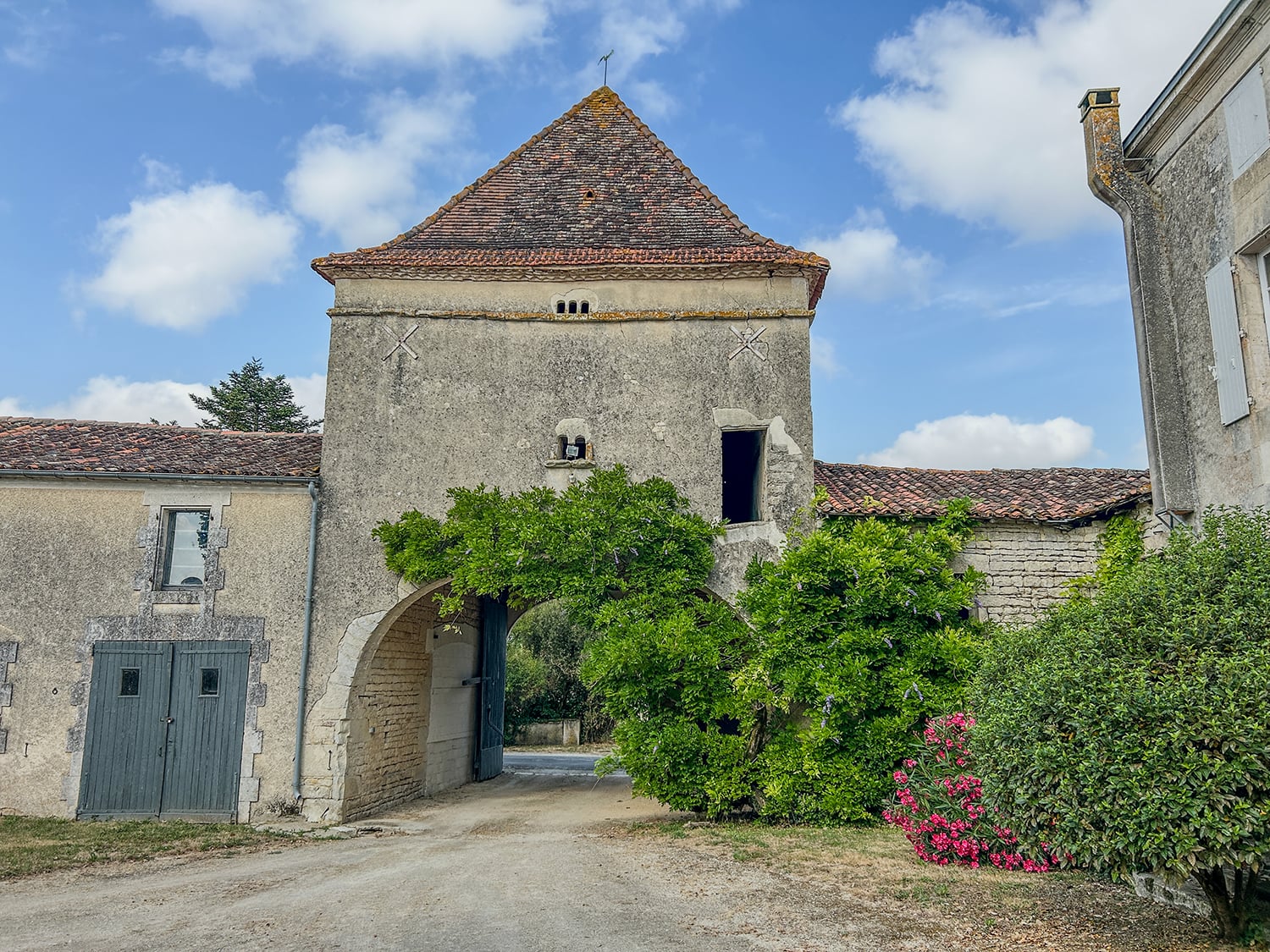 Holiday country home with private pool in Ambérac Holiday country home with private pool in Ambérac