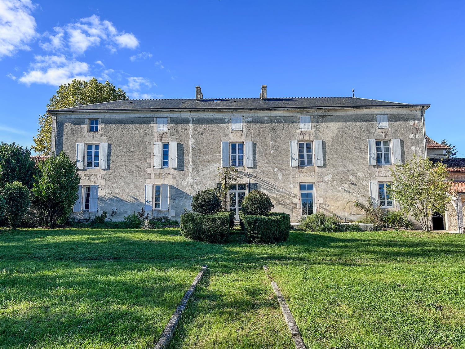 Holiday country home with private pool in Ambérac Holiday country home with private pool in Ambérac