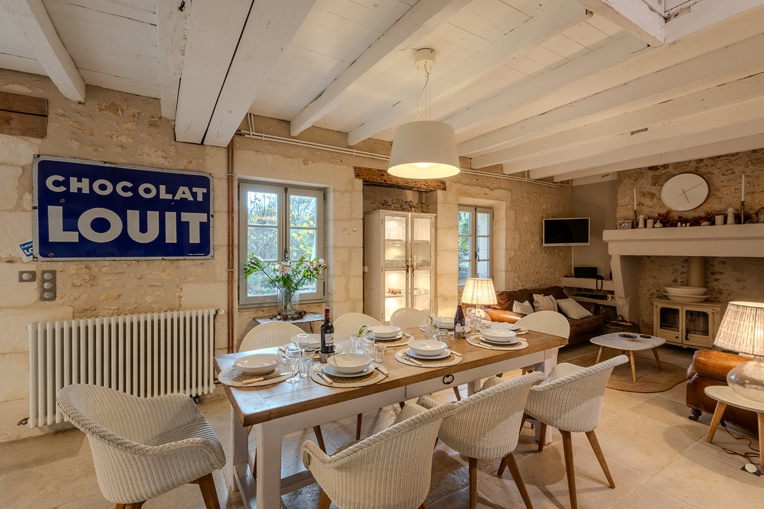Dining room | Holiday home in Nouvelle-Aquitaine