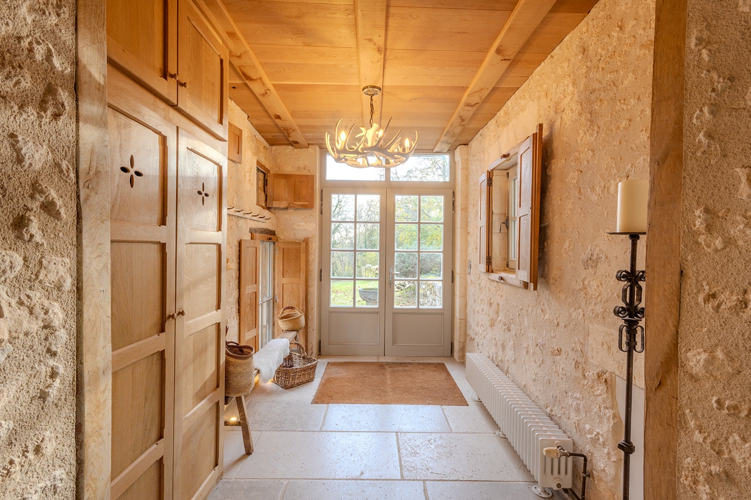 Entrance hallway | Holiday home in Nouvelle-Aquitaine