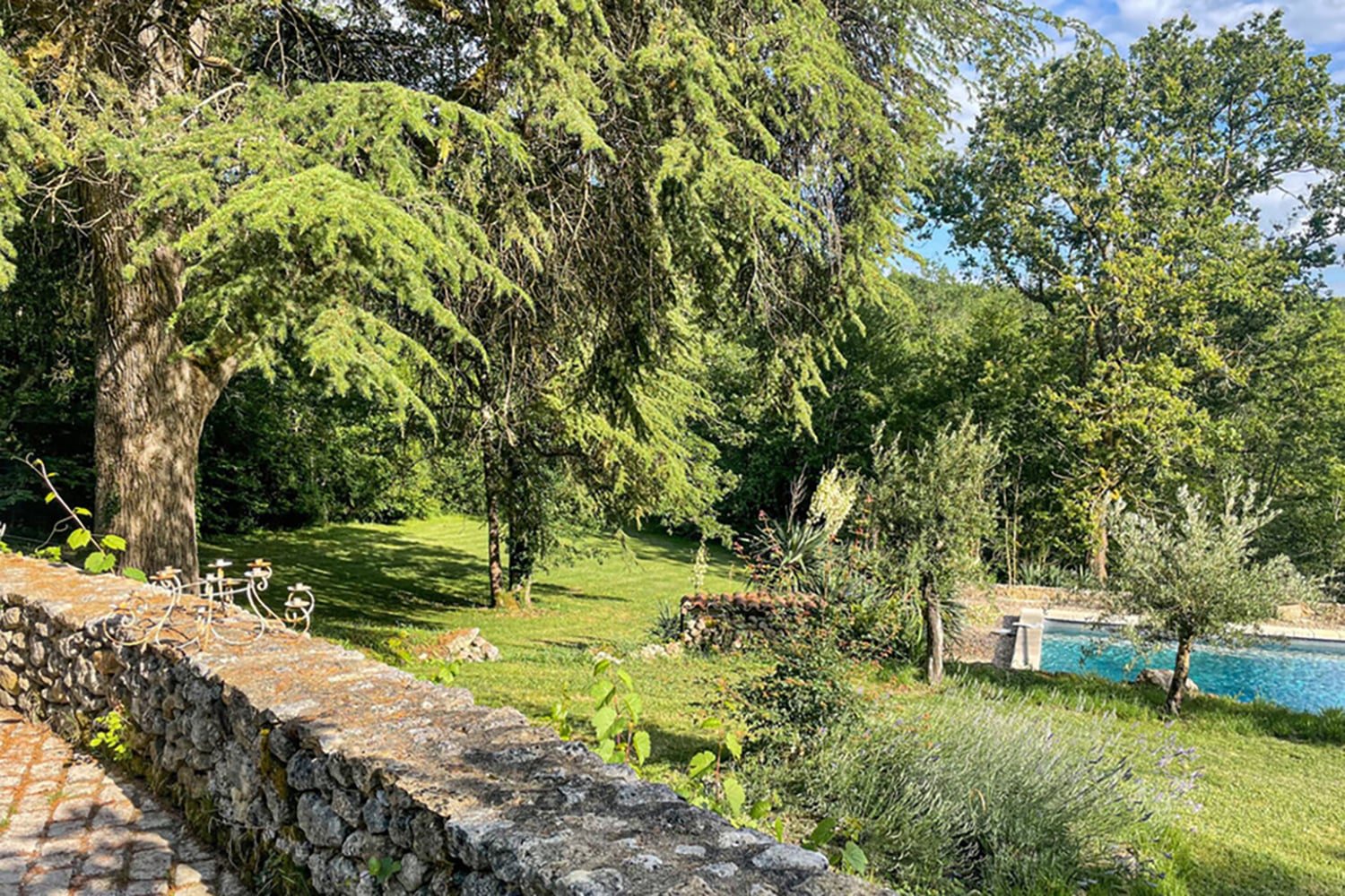 Garden and private pool