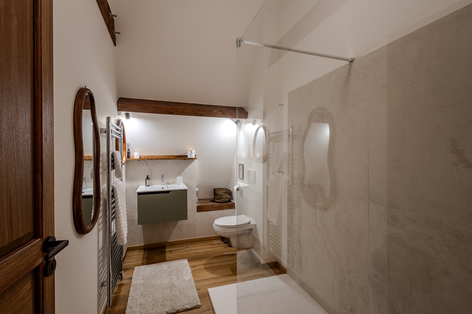 Main house | Bathroom Main house | Bathroom