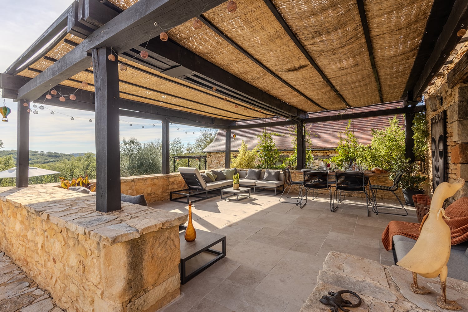 Main house | Covered terrace Main house | Covered terrace