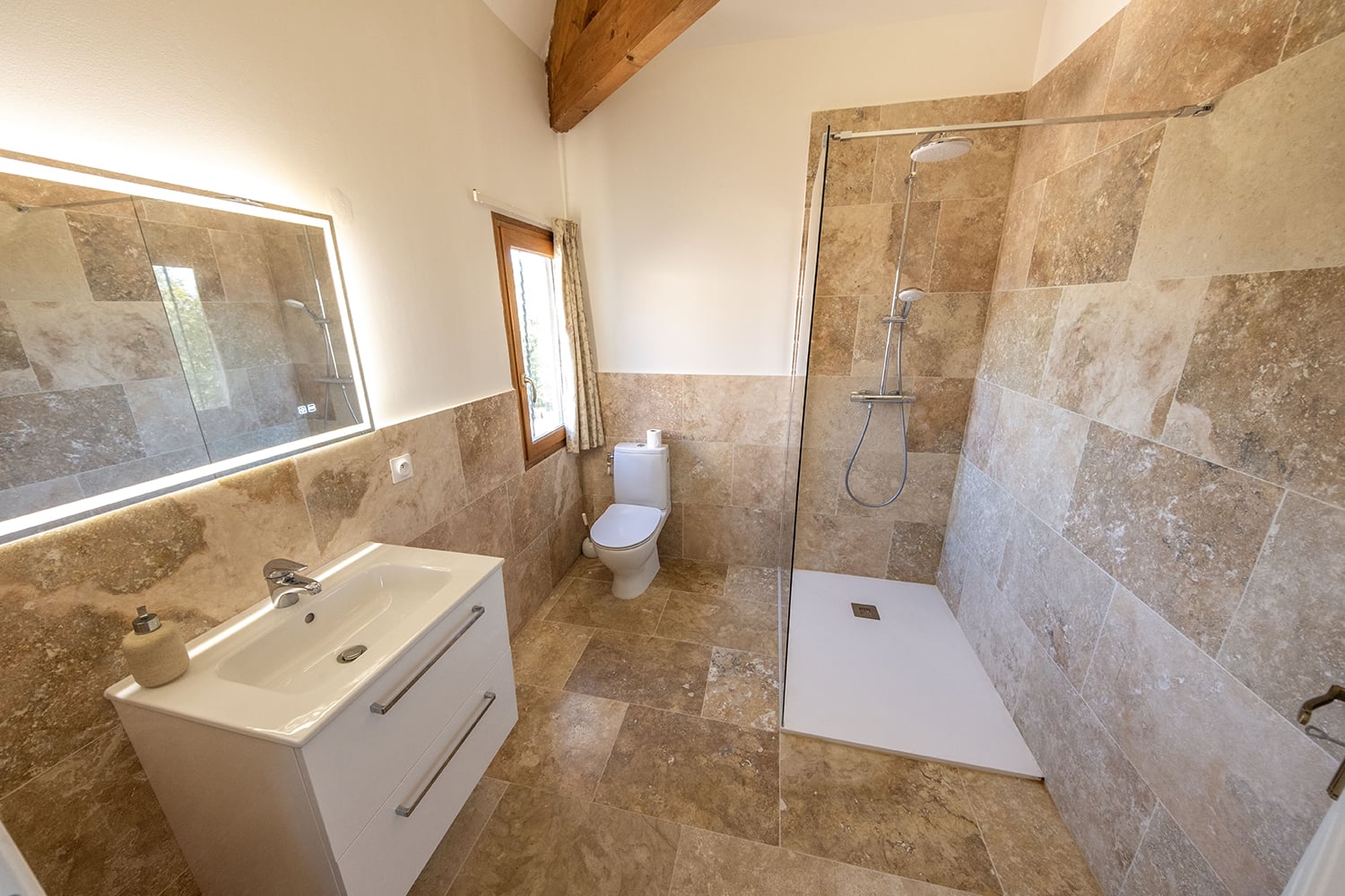Bathroom | Holiday home in Dordogne
