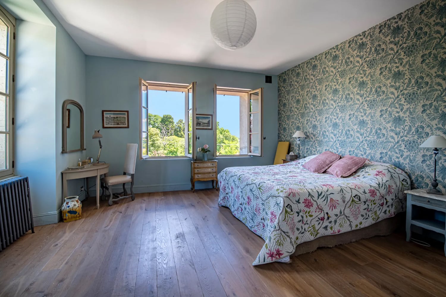 Bedroom | Holiday rental château in the Gers