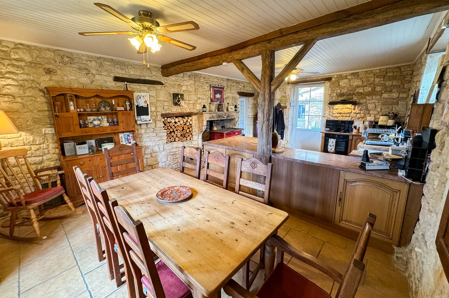 Dining room | Holiday home in Nouvelle-Aquitaine Dining room | Holiday home in Nouvelle-Aquitaine