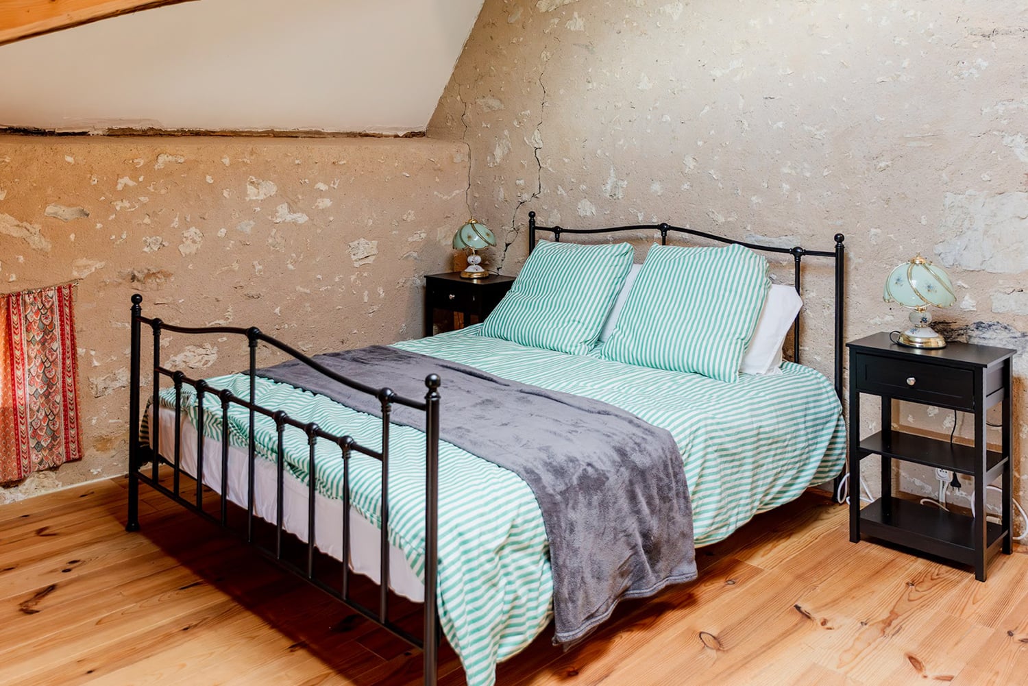 Bedroom | Holiday home in Nouvelle-Aquitaine