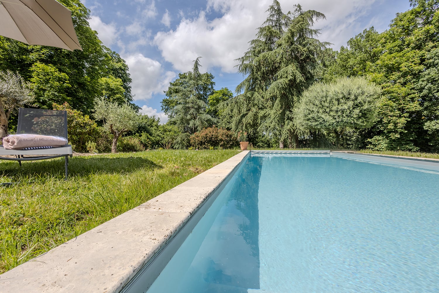 Private pool Private pool