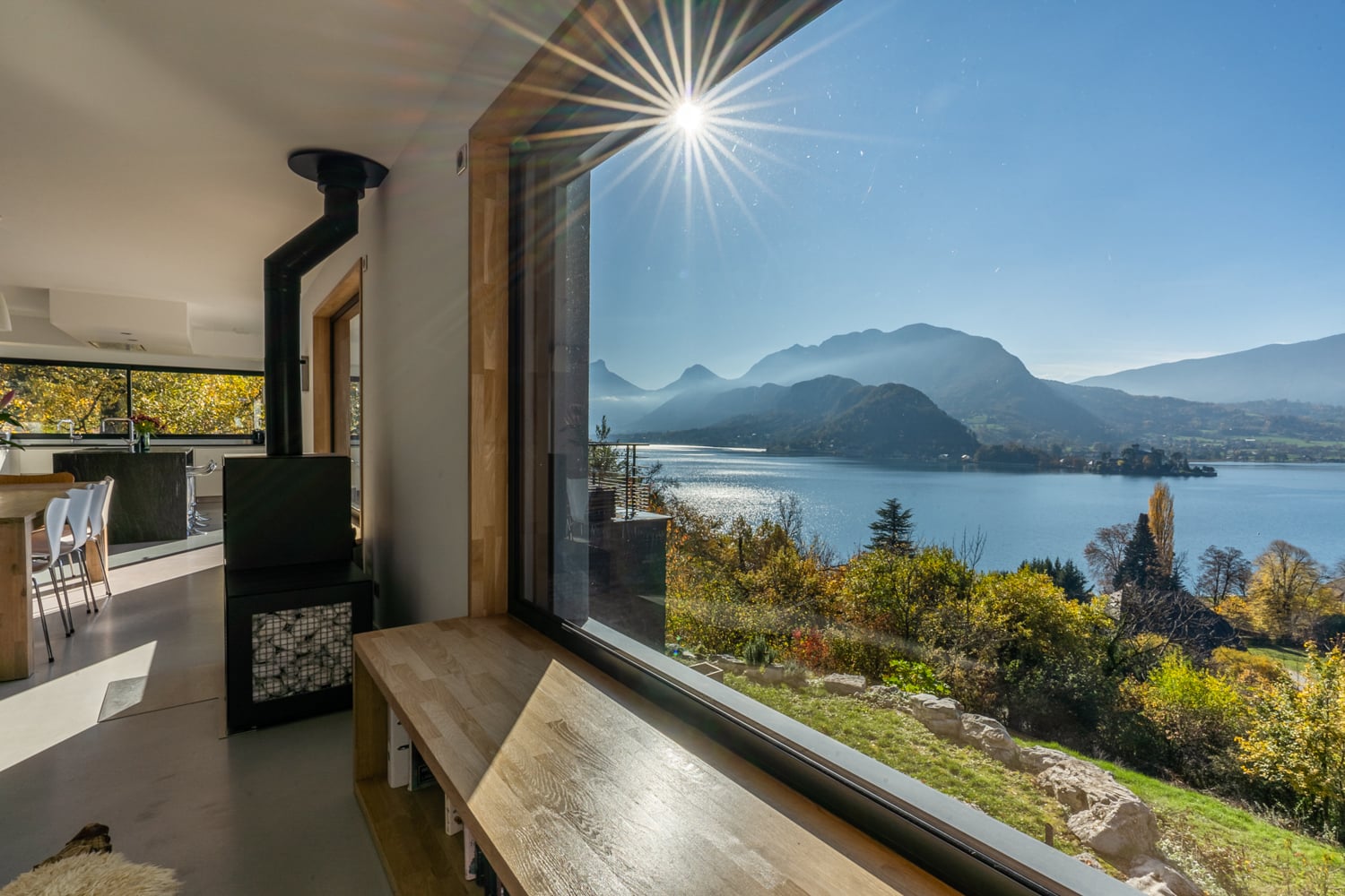 Holiday accommodation overlooking Lake Annecy