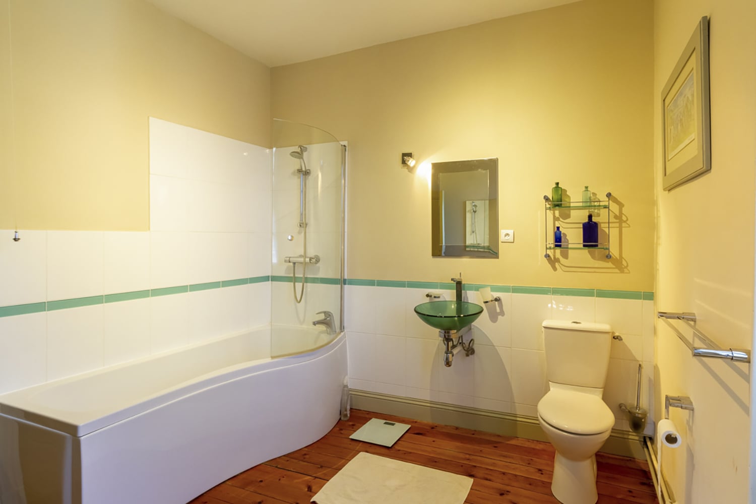 Bathroom | Holiday home in Lanquais