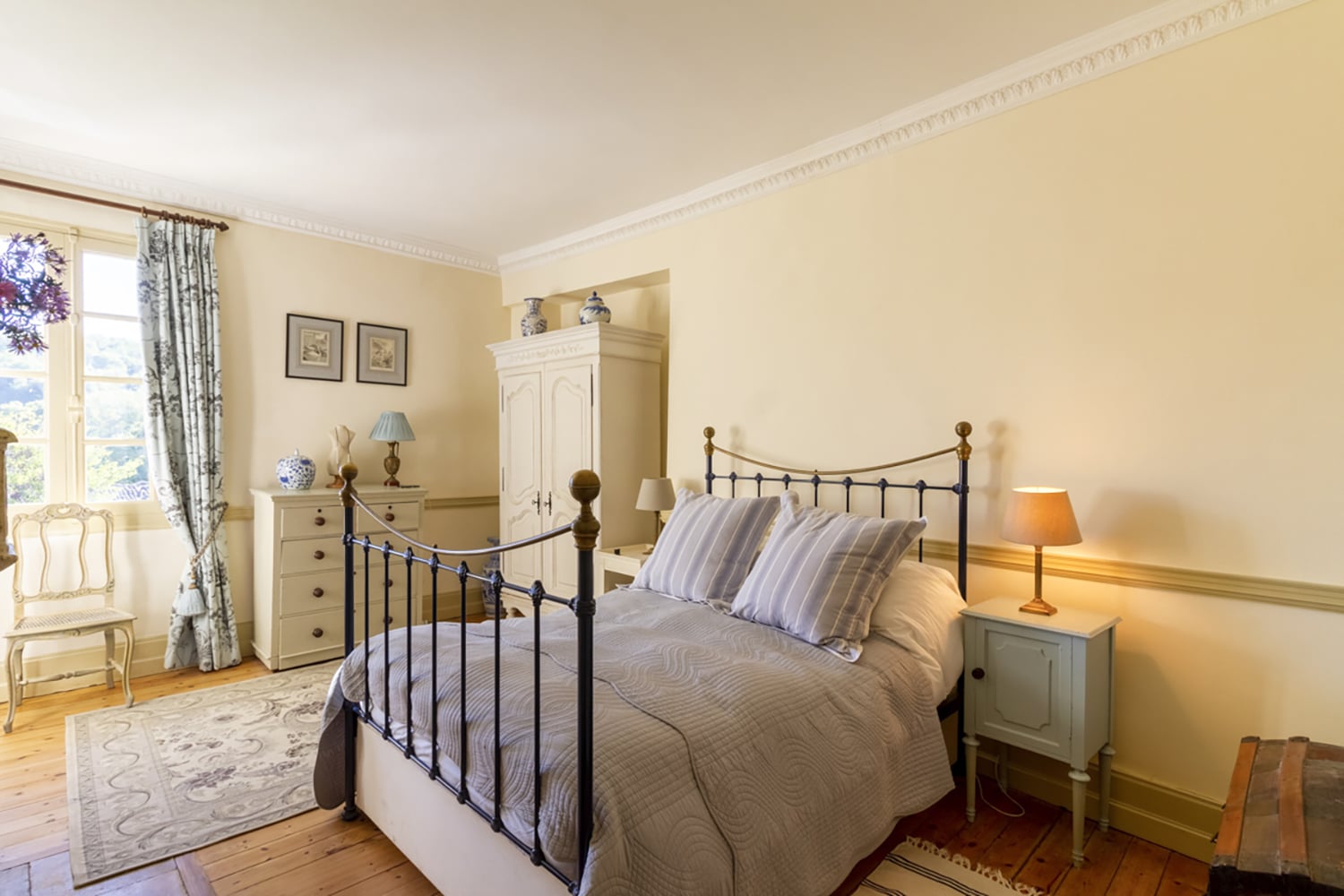 Bedroom | Holiday home in Lanquais