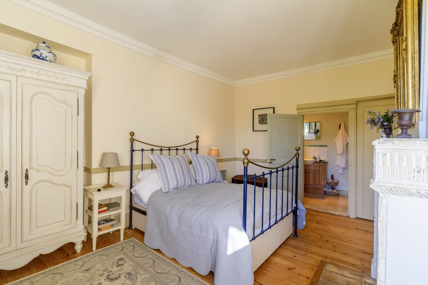 Bedroom | Holiday home in Lanquais