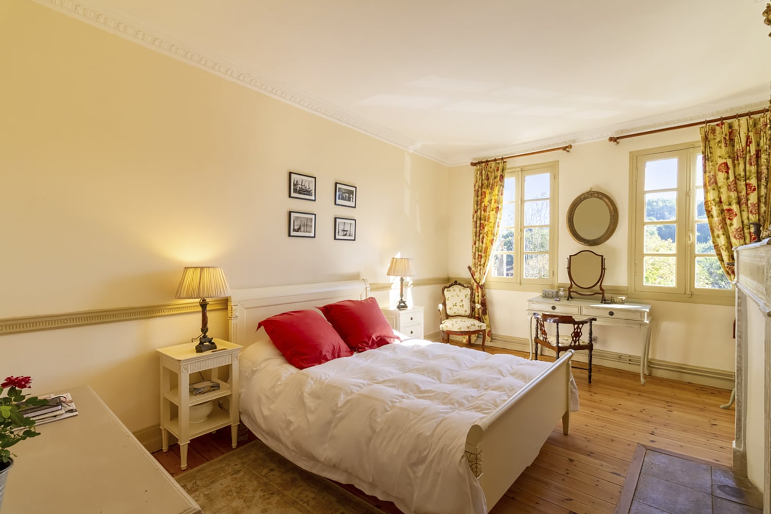 Bedroom | Holiday home in Lanquais