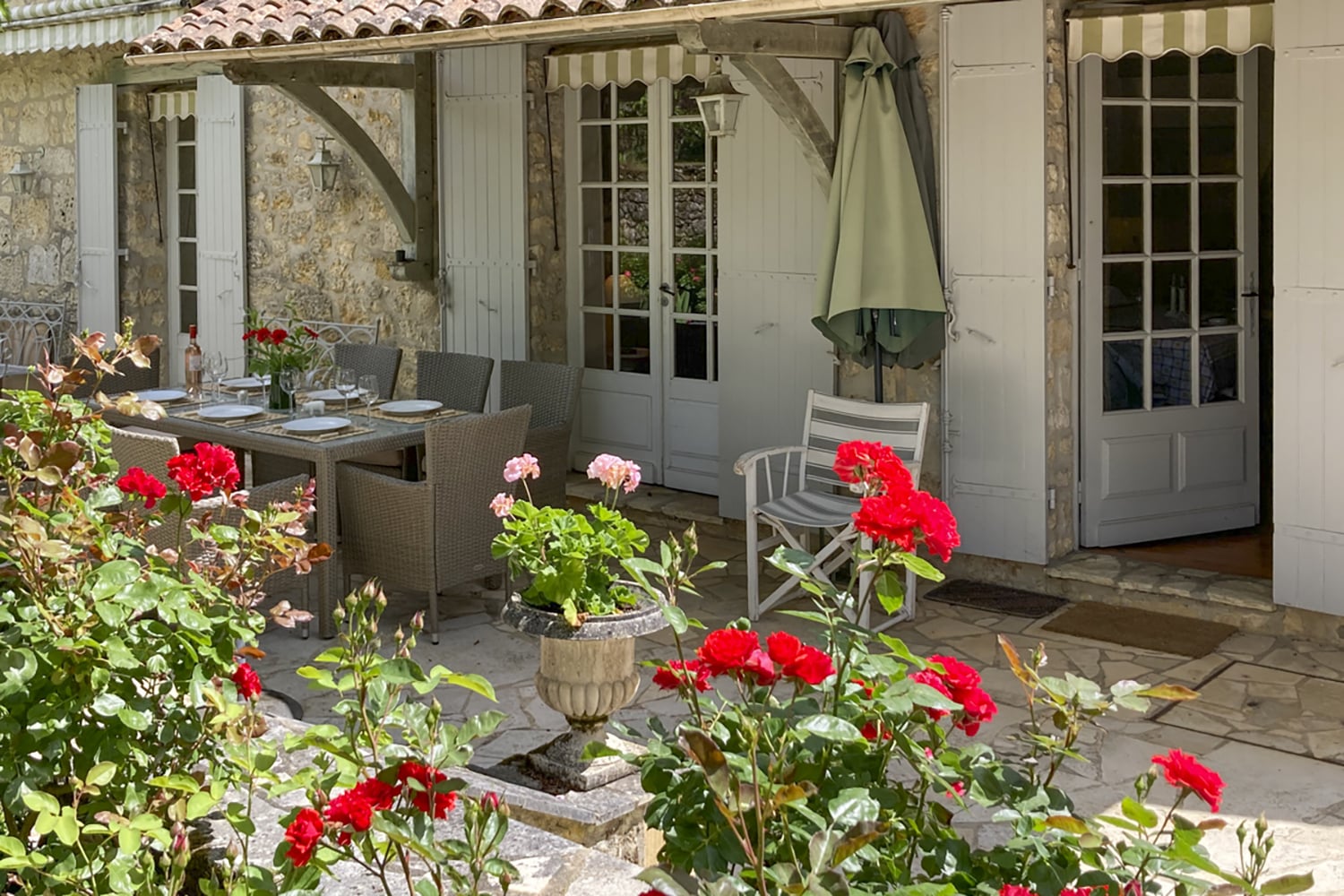 Holiday home in Lanquais