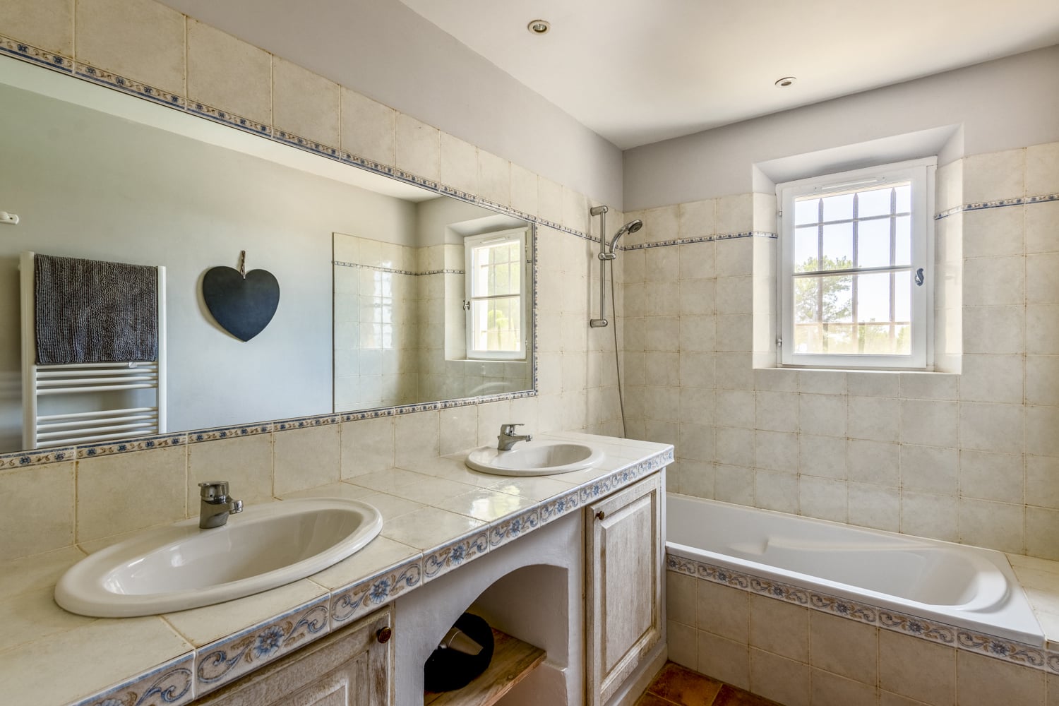 Bathroom | Holiday home in Tourtour